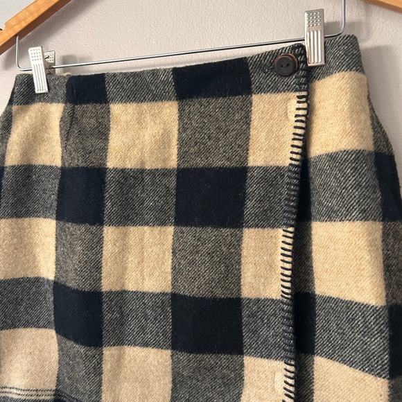 Ralph Lauren Country 100% Wool Beige Buffalo Plaid Wrap Mini Skirt Womens 10 - Picture 2 of 9